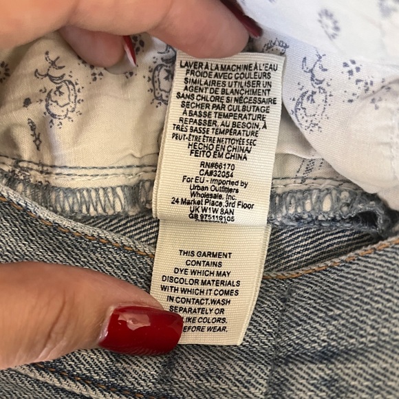 Free People We The Free Denim Blue High Waist Shorts sz 30 - Picture 9 of 9